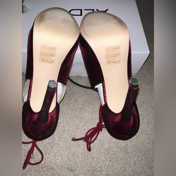 NIB Aldo Tilley Pee-Toe Cut-Out Heels - Picture 9 of 15